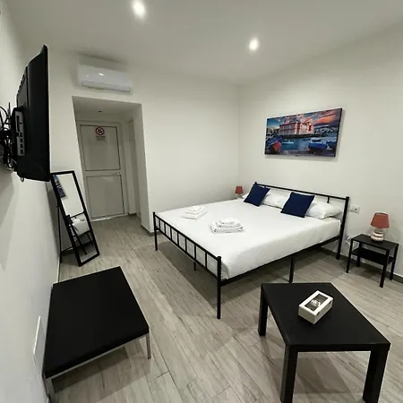 Apartment Valona *