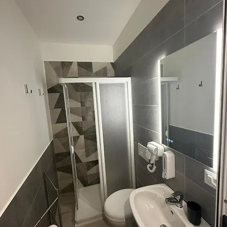 Apartament Valona *