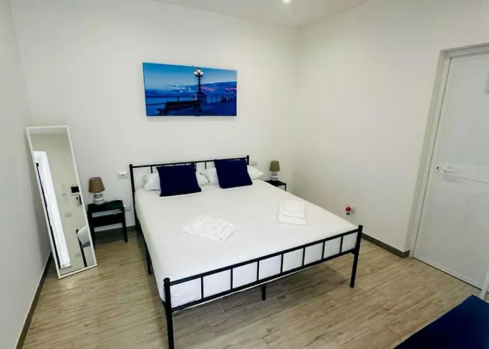 Valona Apartman Bari